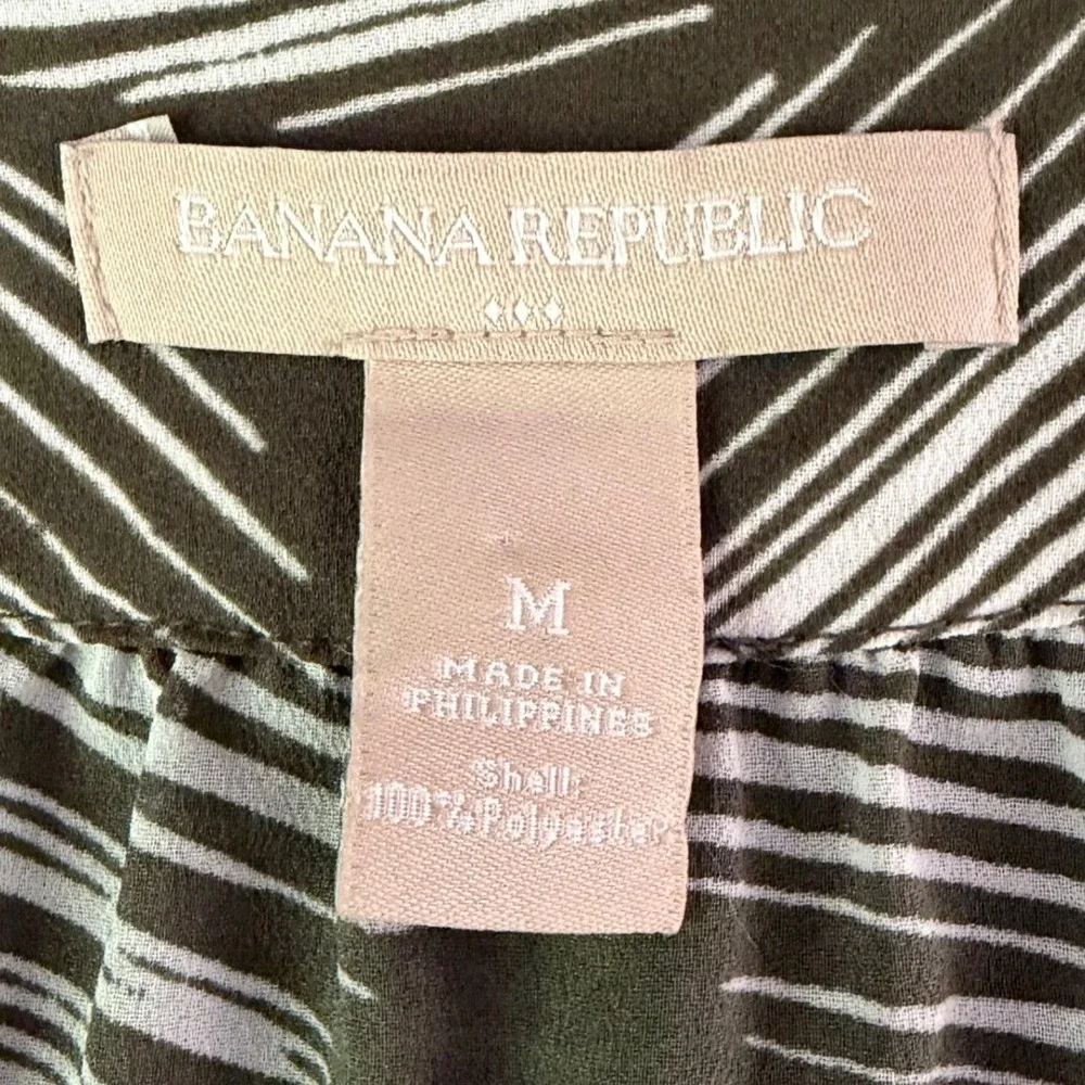 Banana‎ Republic Chiffon Semi Sheer Top M Olive Green Boho Resort Casual Chic